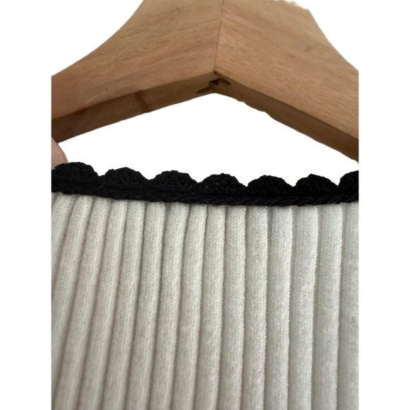 Maje Top Size 2 White Black Trim Crochet Knit Ribbed Scalloped Collar EUC - Picture 6 of 7